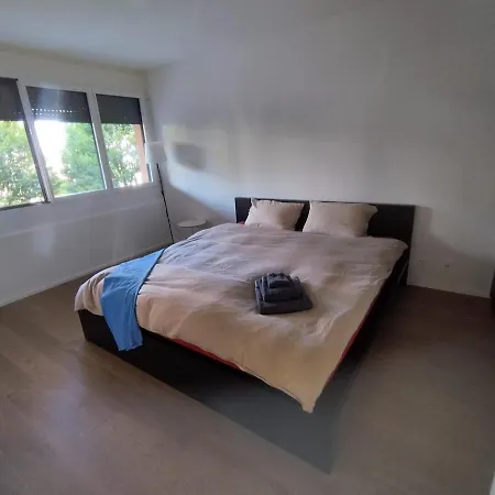 Private - High End - Very Spacious&quiet *