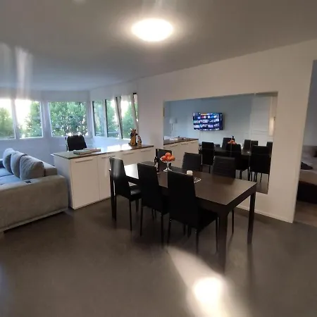 Апартаменты Private - High End - Very Spacious And Quiet Лозанна